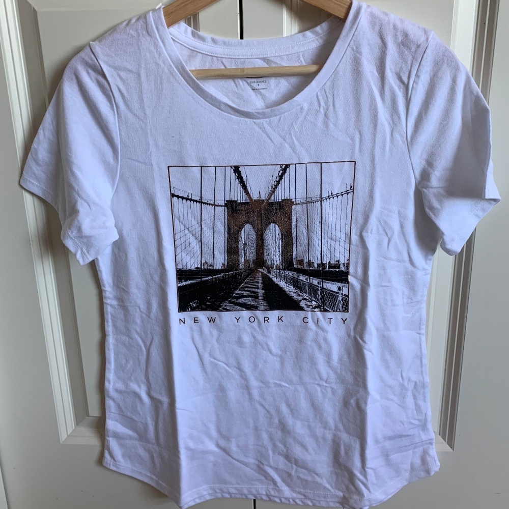 Old Navy New York Tee Size S